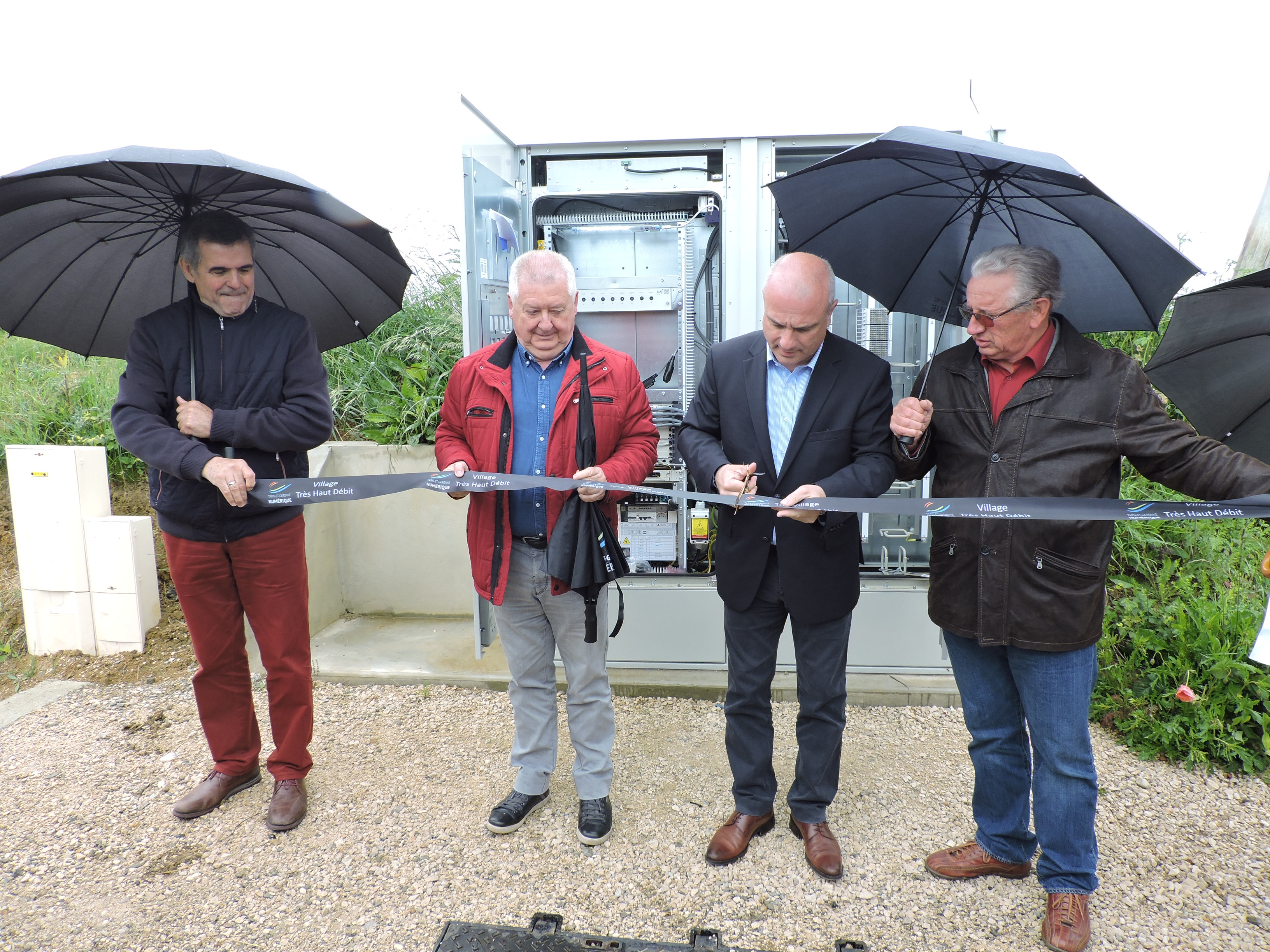 Inauguration montée en débit Coutures Communauté de communes Terres des Confluences