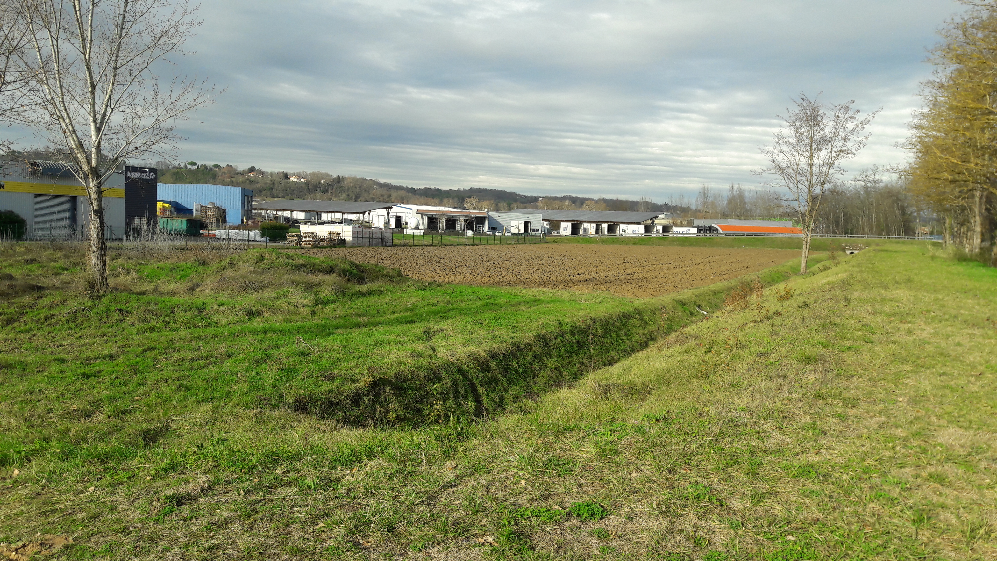 Terrain à vendre sur la zone d'activités de Borde Rouge de la Communauté de communes Terres des Confluences